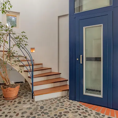 Giacinto Di Mare Villa *