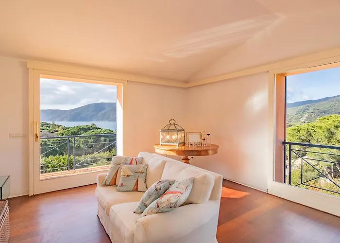 Giacinto Di Mare Villa Lacona