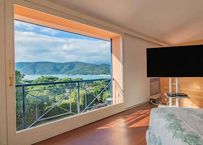 Giacinto Di Mare Villa Lacona