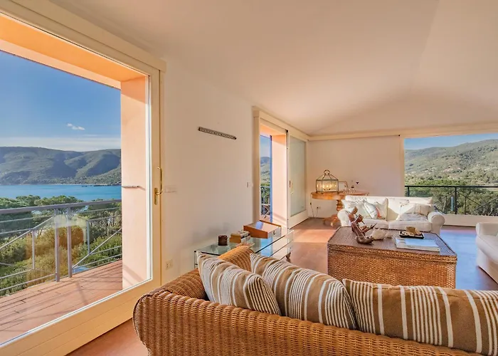 Giacinto Di Mare Villa