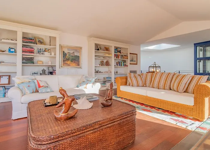 Giacinto Di Mare Villa *